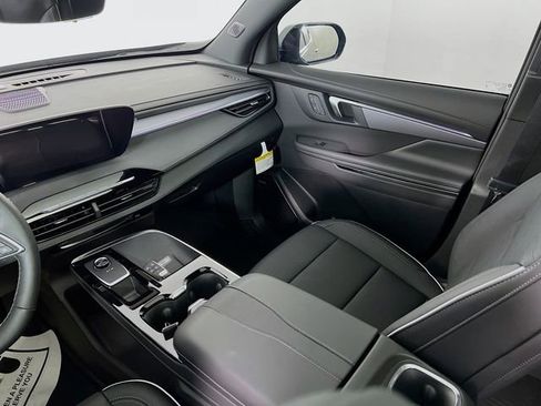 New 2026 Buick Enclave Sport Touring w/ Super Cruise Package image 23