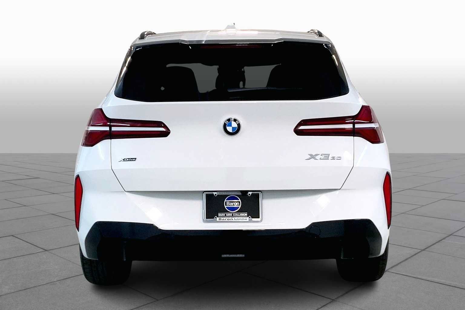 Used 2025 BMW X3 xDrive30i w/ M Sport Package AWD/4WD image 4