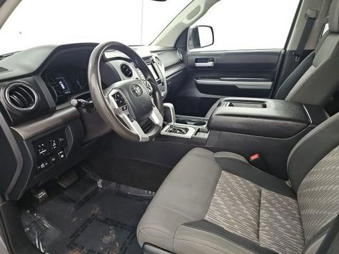 Used 2018 Toyota Tundra SR5 w/ TRD Off Road Package image 14