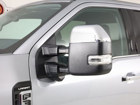 Used 2024 Ford F350 Lariat w/ Chrome Package image 35