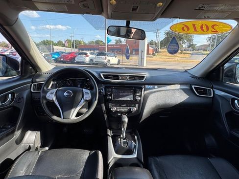 Used 2016 Nissan Rogue SL w/ SL Premium Package FWD image 16