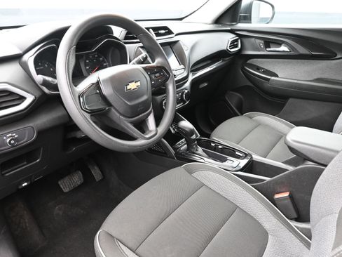 Used 2023 Chevrolet TrailBlazer LS image 10