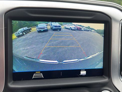 Used 2021 GMC Sierra 1500 SLE AWD/4WD image 12