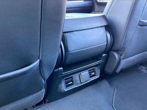 Used 2025 GMC Sierra 1500 SLT image 32