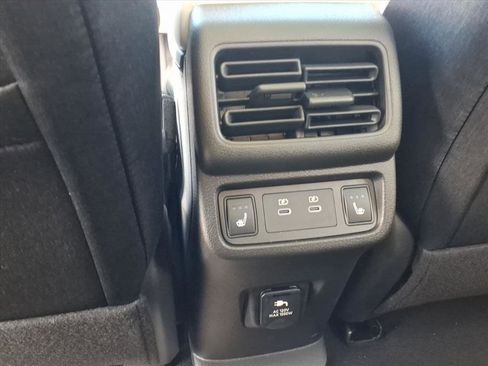 New 2026 Nissan Leaf Platinum+ image 30