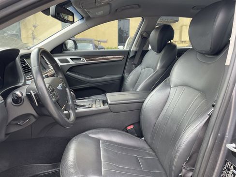 Used 2015 Hyundai Genesis 3.8 image 21