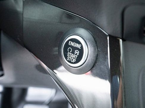 Used 2019 Ford Escape Titanium image 21