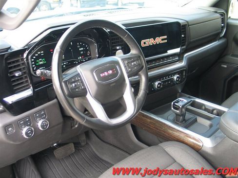 Used 2023 GMC Sierra 1500 Elevation w/ Preferred Package AWD/4WD image 2