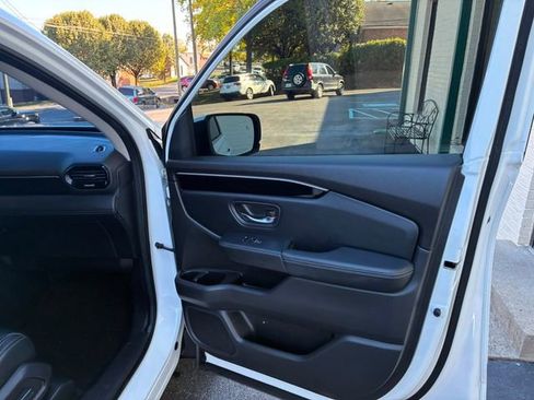 Used 2023 Honda Pilot Touring image 23