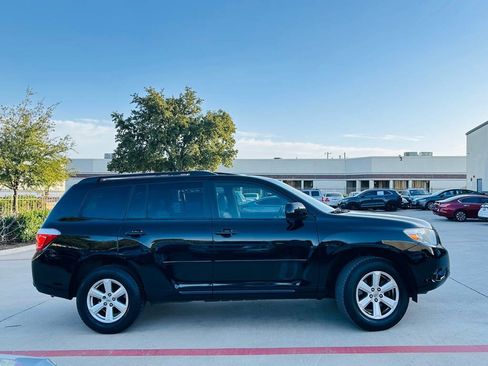 Used 2010 Toyota Highlander SE image 10