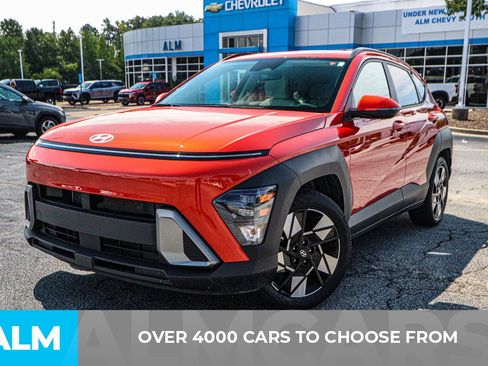 Used 2024 Hyundai Kona SEL image 3