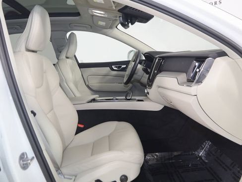 Used 2023 Volvo XC60 B5 Plus w/ Climate Package image 13