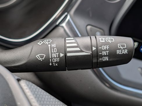 Certified 2025 Chevrolet Blazer LT AWD/4WD image 24