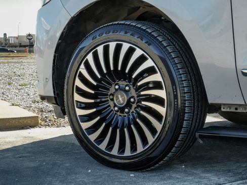 Used 2019 Lincoln Navigator Black Label w/ Cargo Package image 53