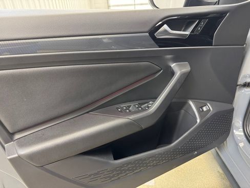 Used 2021 Volkswagen Jetta GLI image 8