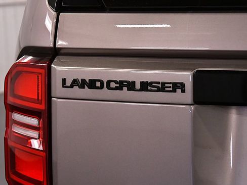 Used 2024 Toyota Land Cruiser w/ Premium Package AWD/4WD image 12