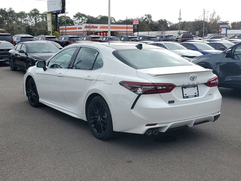 Used 2023 Toyota Camry XSE image 4