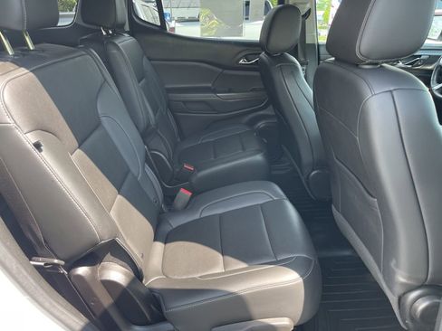Used 2023 GMC Acadia SLT AWD/4WD image 22