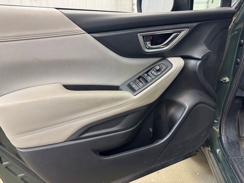 Used 2022 Subaru Forester Premium AWD/4WD image 8