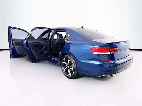 Used 2021 Volkswagen Passat 2.0T R-Line FWD image 36