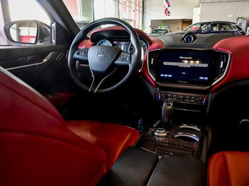 Used 2022 Maserati Ghibli Modena Q4 image 30