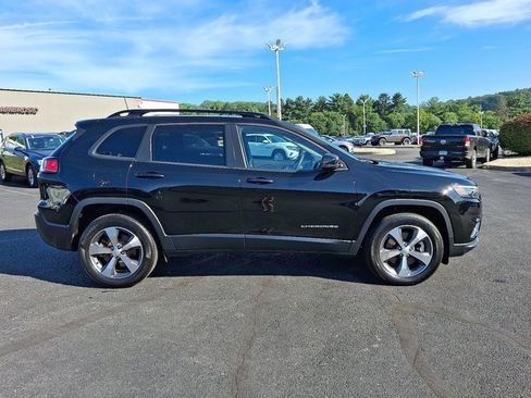 Used 2022 Jeep Cherokee Limited image 8