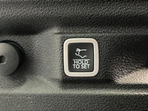 Used 2023 Jeep Grand Cherokee L Limited image 36