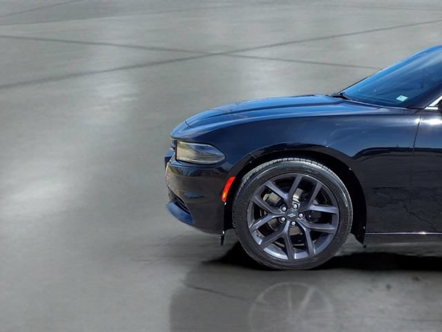 Used 2020 Dodge Charger SXT w/ Driver Convenience Group RWD image 17