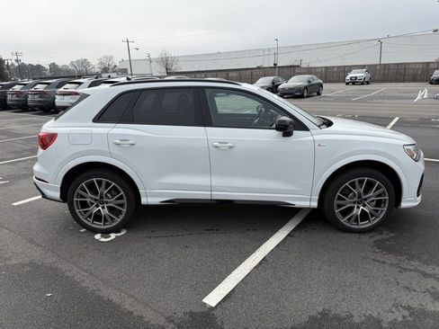 Used 2025 Audi Q3 2.0T Premium Plus w/ Premium Plus Package image 13