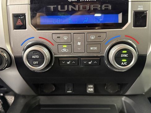 Used 2018 Toyota Tundra Limited image 30