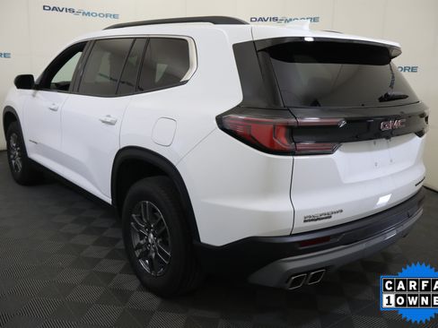 Used 2025 GMC Acadia Elevation FWD image 10