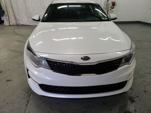 Used 2017 Kia Optima LX image 9