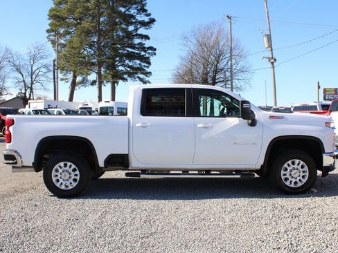 Used 2023 Chevrolet Silverado 2500 LT w/ Convenience Package image 8