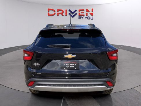 New 2026 Chevrolet Trax LT w/ Driver Confidence Package image 4