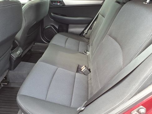 Used 2019 Subaru Outback 2.5i Premium image 10