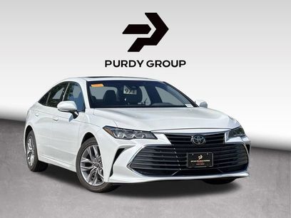 Used 2019 Toyota Avalon XLE w/ Moonroof Package