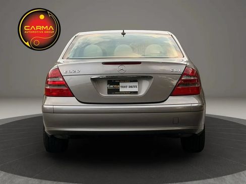 Used 2006 Mercedes-Benz E 320 CDI Sedan image 5