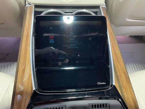 Used 2025 Cadillac Escalade Sport Platinum image 16