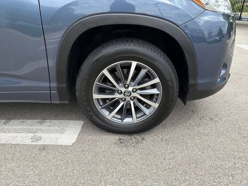 Used 2018 Toyota Highlander XLE FWD image 14