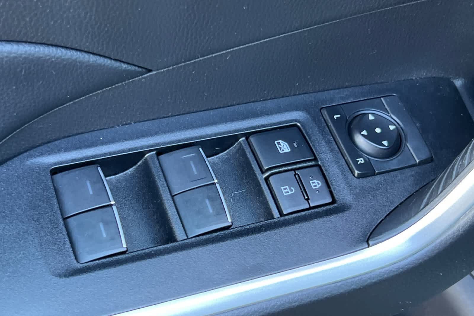 Certified 2022 Toyota RAV4 XLE AWD/4WD image 13