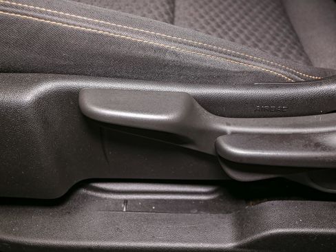 Used 2018 GMC Terrain SLE image 40