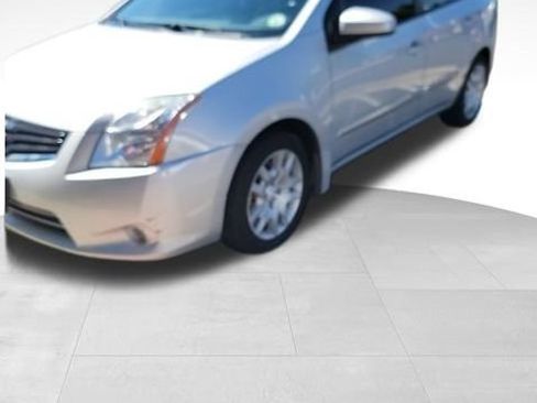 Used 2012 Nissan Sentra 2.0 S w/ Convenience Pkg FWD image 3