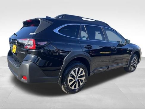 New 2025 Subaru Outback Premium image 7