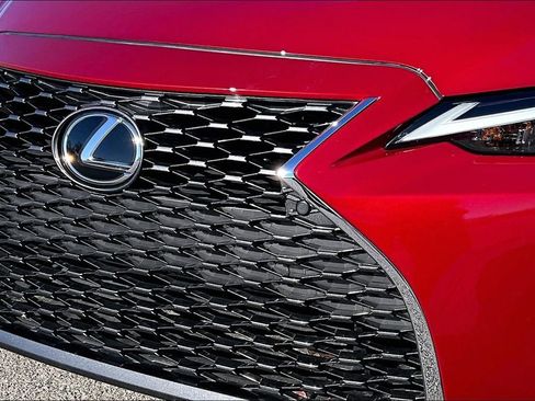 Used 2025 Lexus IS 300 w/ Comfort Package image 39