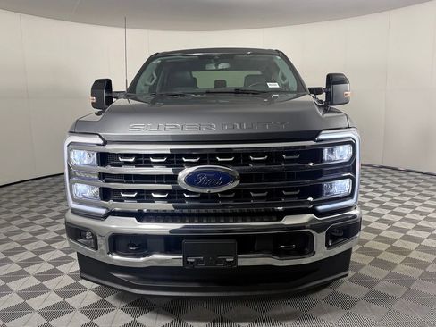 Used 2026 Ford F350 Lariat AWD/4WD image 3