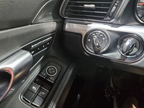 Used 2015 Porsche 911 Carrera RWD image 35
