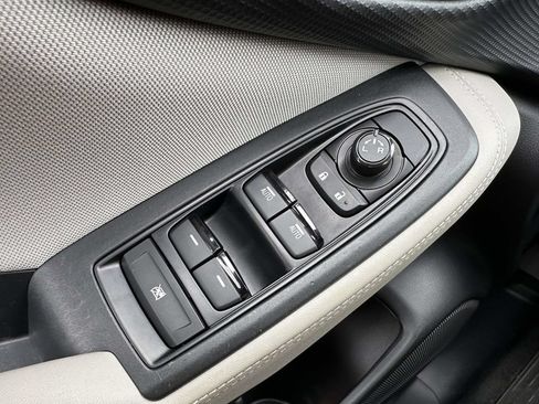 Certified 2024 Subaru Forester Premium AWD/4WD image 33