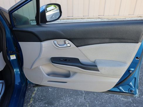 Used 2013 Honda Civic LX image 25