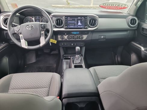 Certified 2022 Toyota Tacoma SR5 w/ Technology Package AWD/4WD image 16