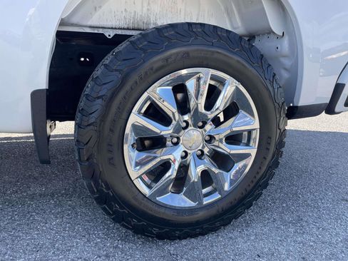 Used 2021 Chevrolet Silverado 1500 Custom w/ Safety Confidence Package image 7